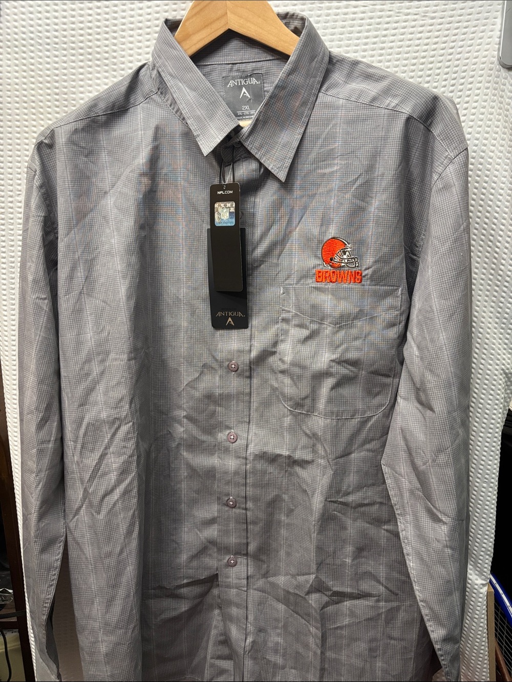 Antigua Gray Men's Long-Sleeve Browns Embroidered Dress Shirt